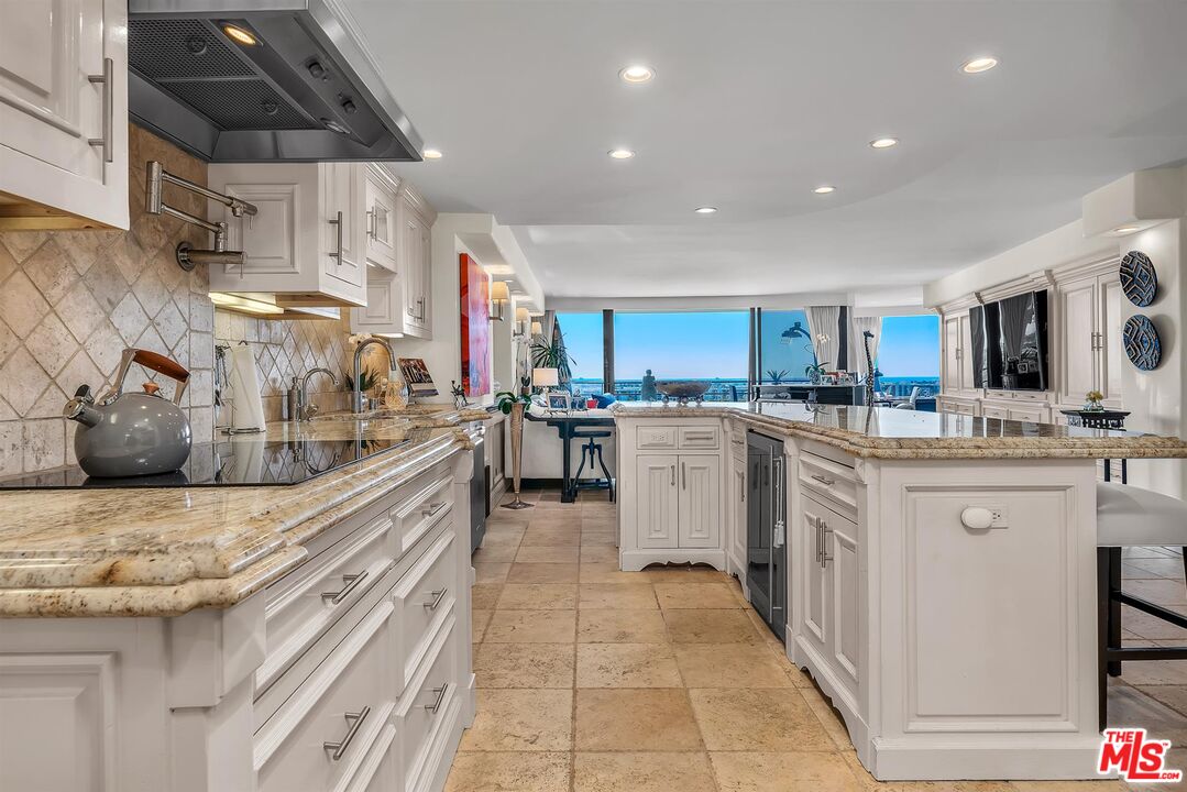 4314 Marina City Dr Unit: 720