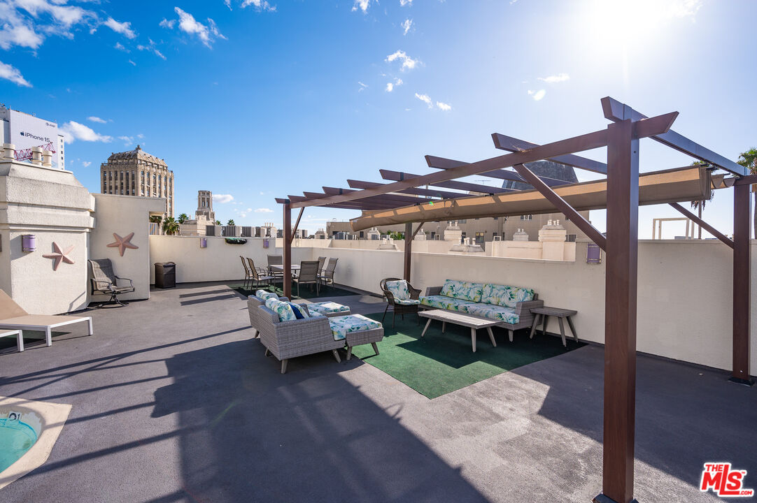 620 S Gramercy Pl Unit: 431