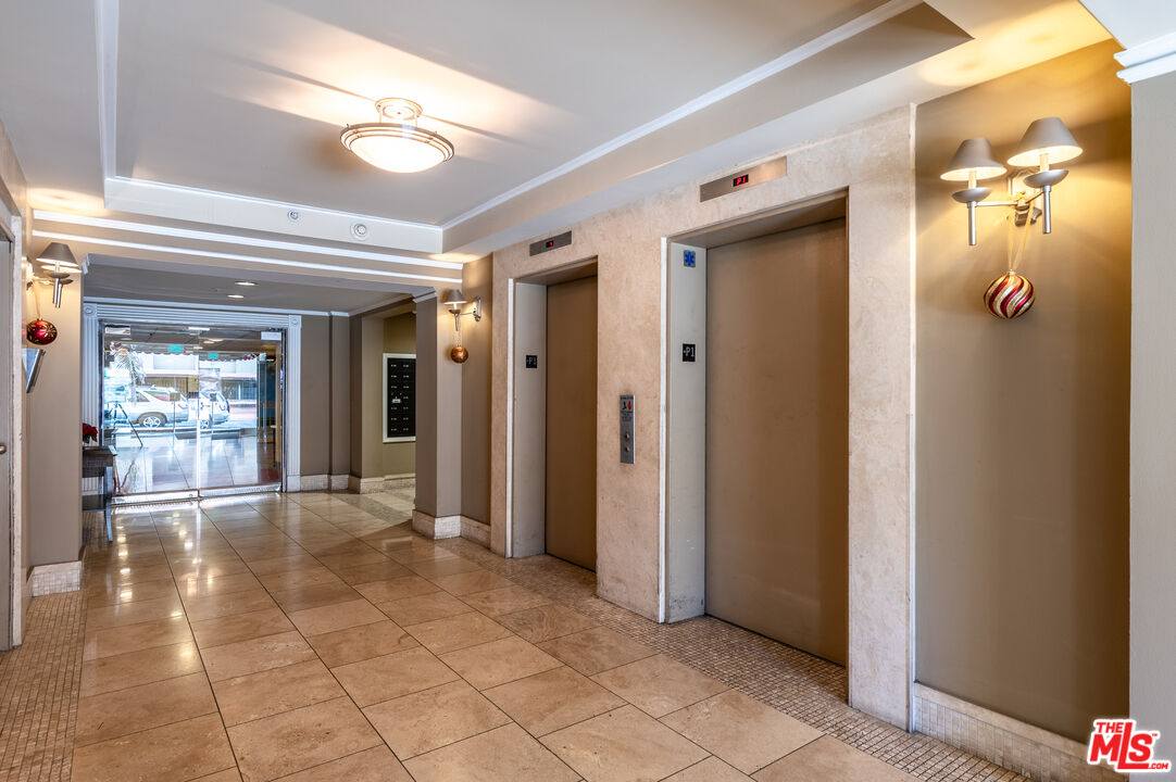 620 S Gramercy Pl Unit: 431