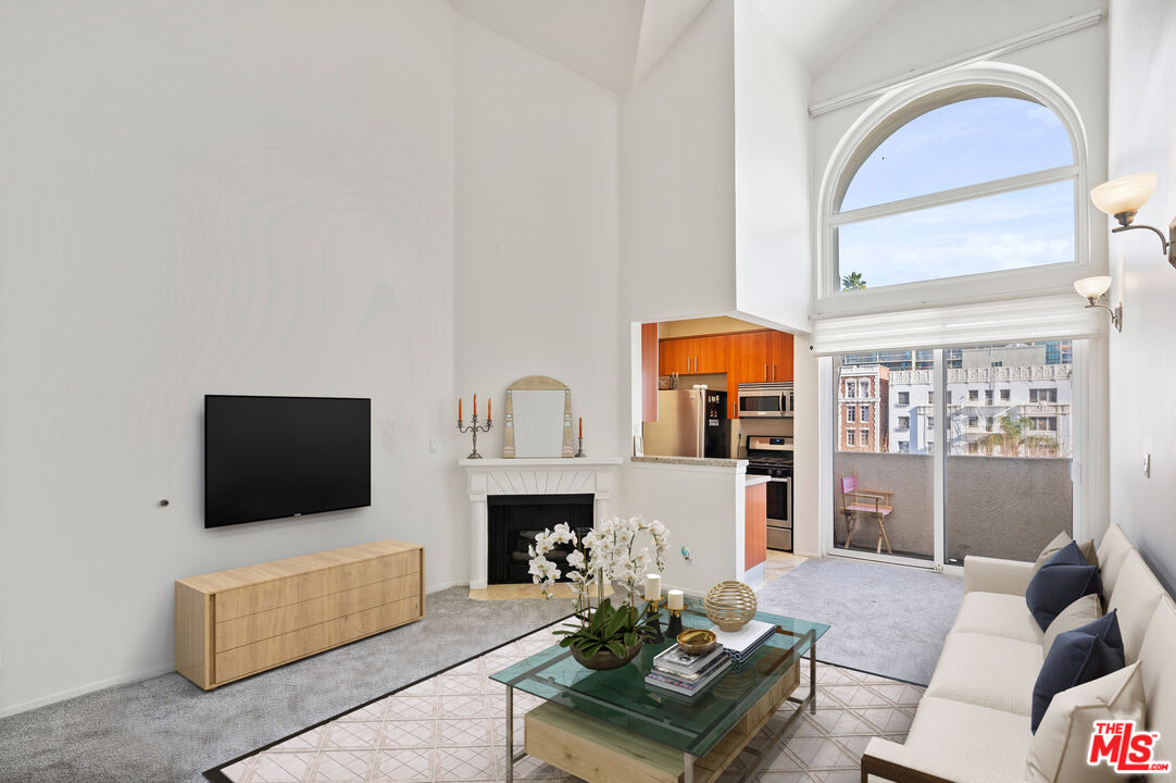 620 S Gramercy Pl Unit: 431