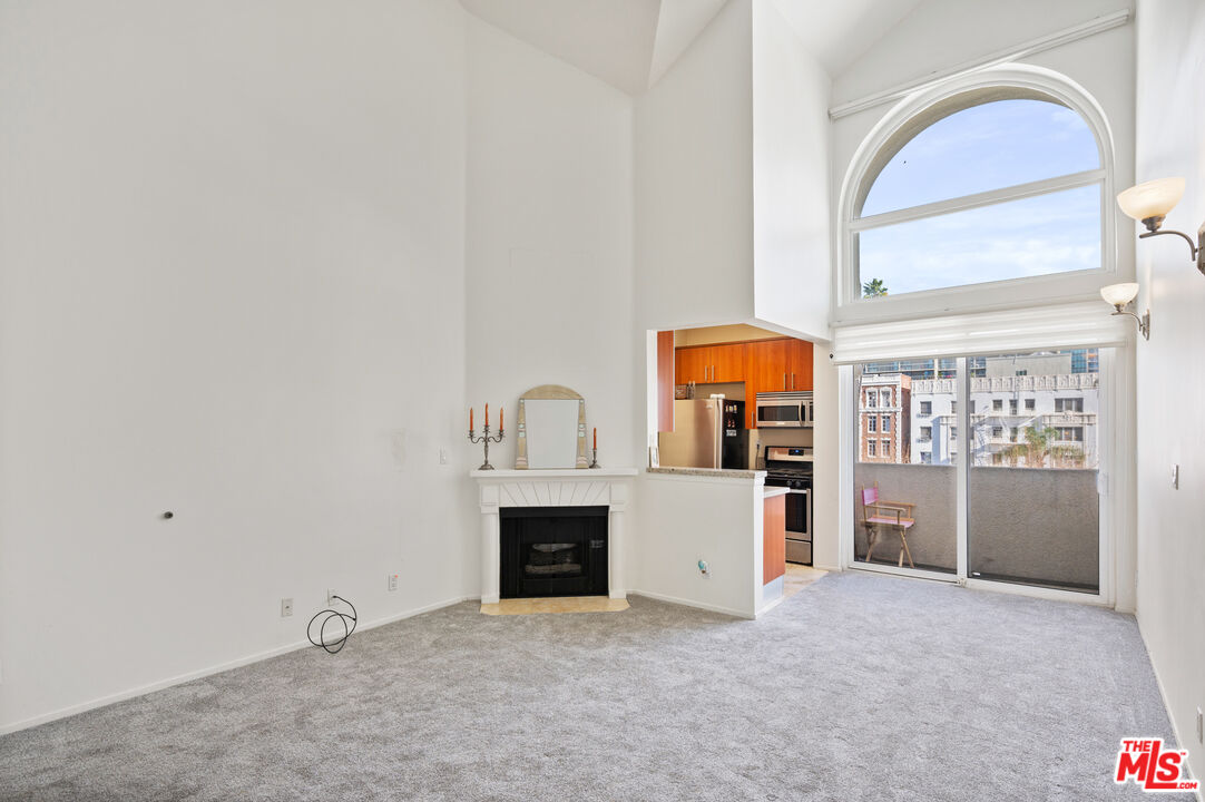 620 S Gramercy Pl Unit: 431