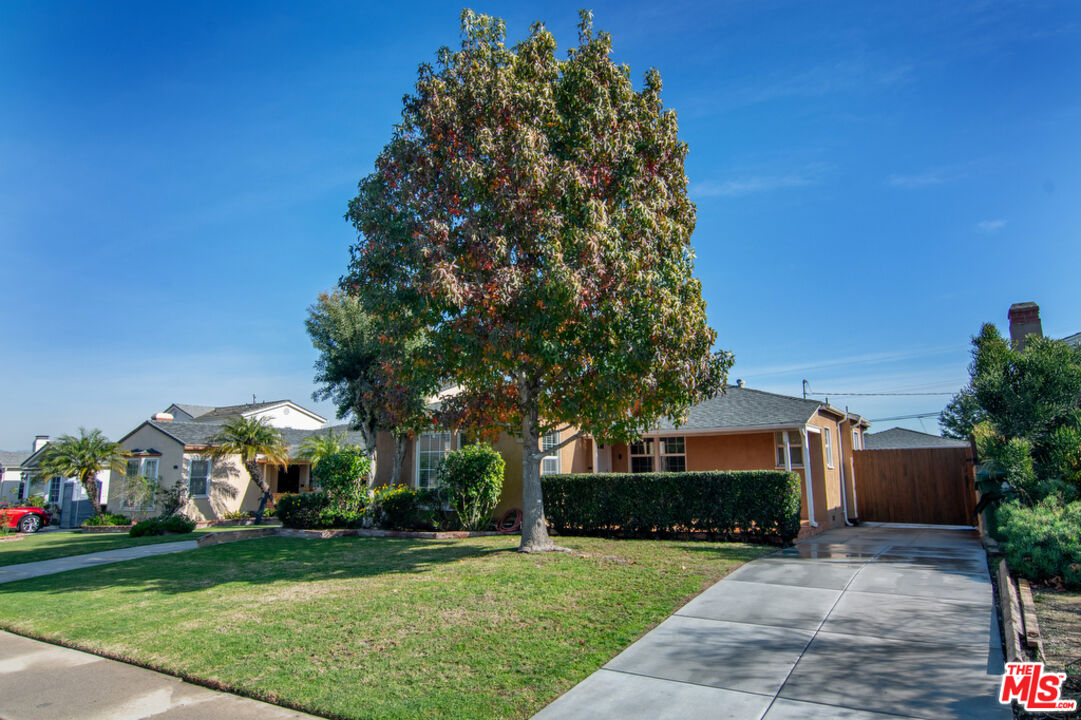 7826 Airlane Ave