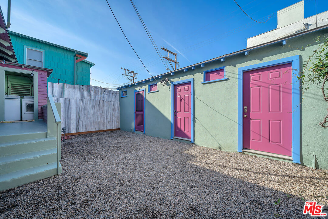 37 Breeze Ave