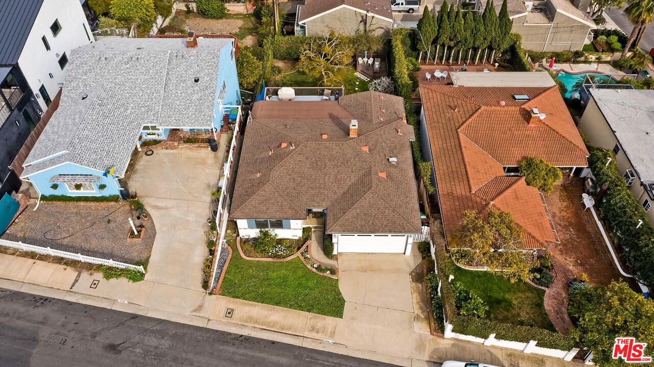 7016 Earldom Ave