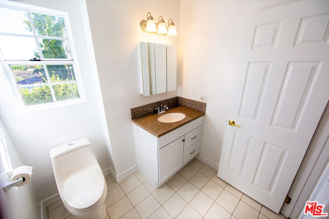 819 26th St
