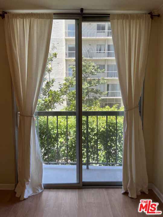 10747 WILSHIRE BLVD Unit: 501