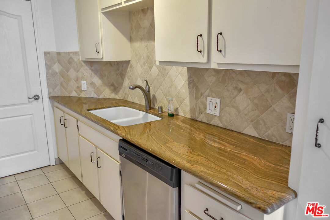 10747 WILSHIRE BLVD Unit: 501