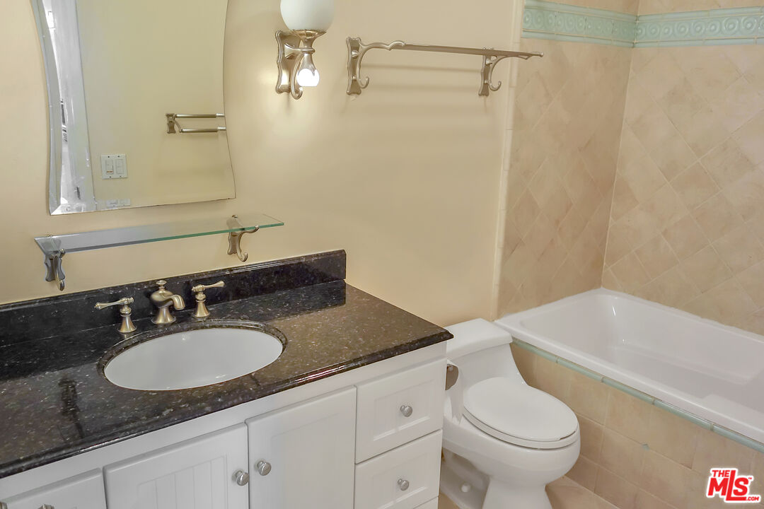 10747 WILSHIRE BLVD Unit: 501