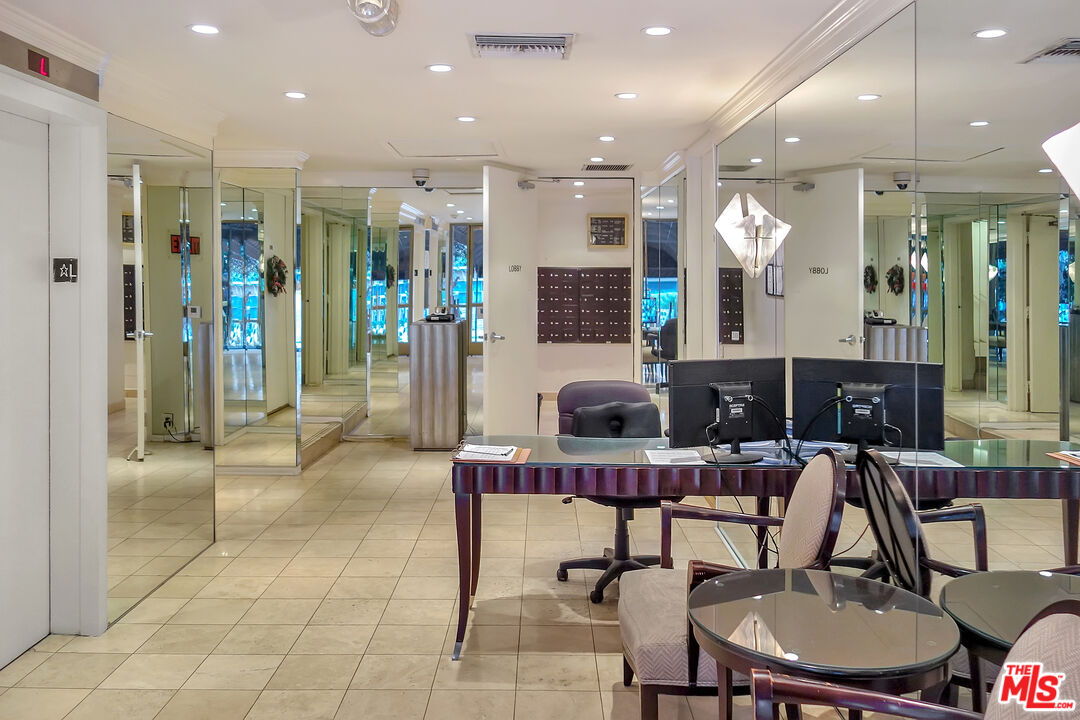 10747 WILSHIRE BLVD Unit: 501