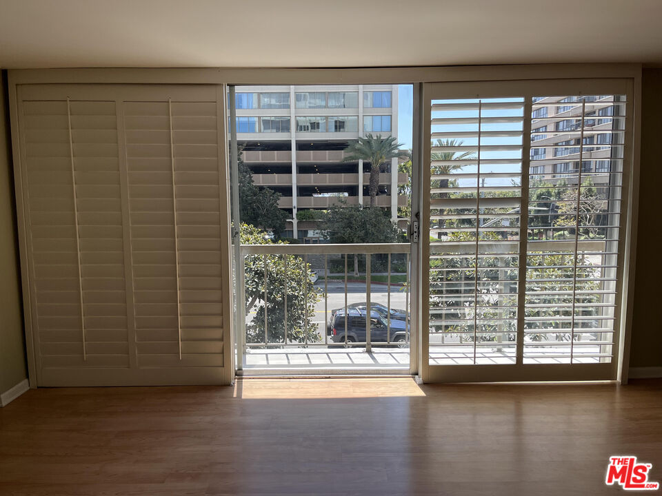 10747 WILSHIRE BLVD Unit: 501