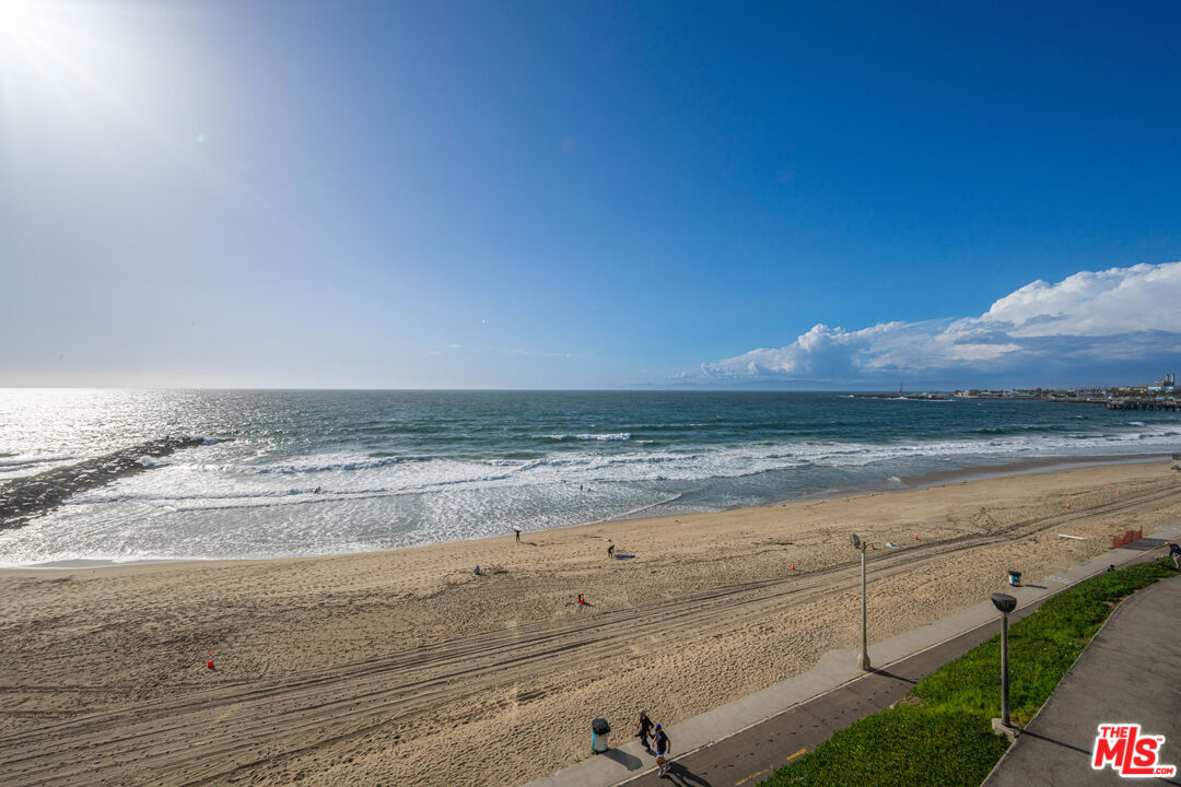 615 Esplanade Unit: 401