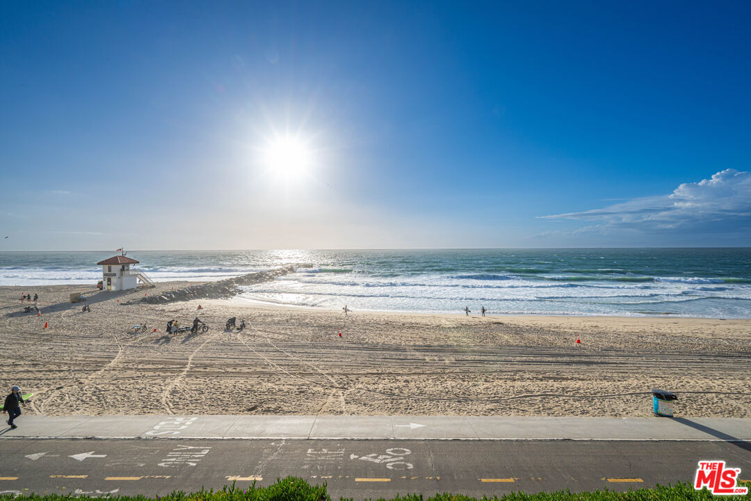 615 Esplanade Unit: 401