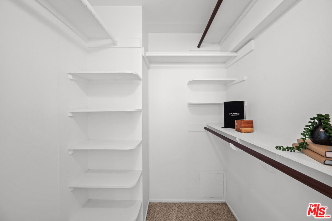 615 Esplanade Unit: 401