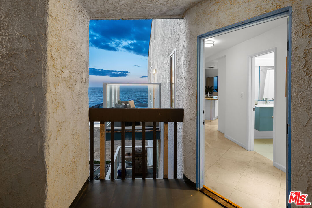 615 Esplanade Unit: 401