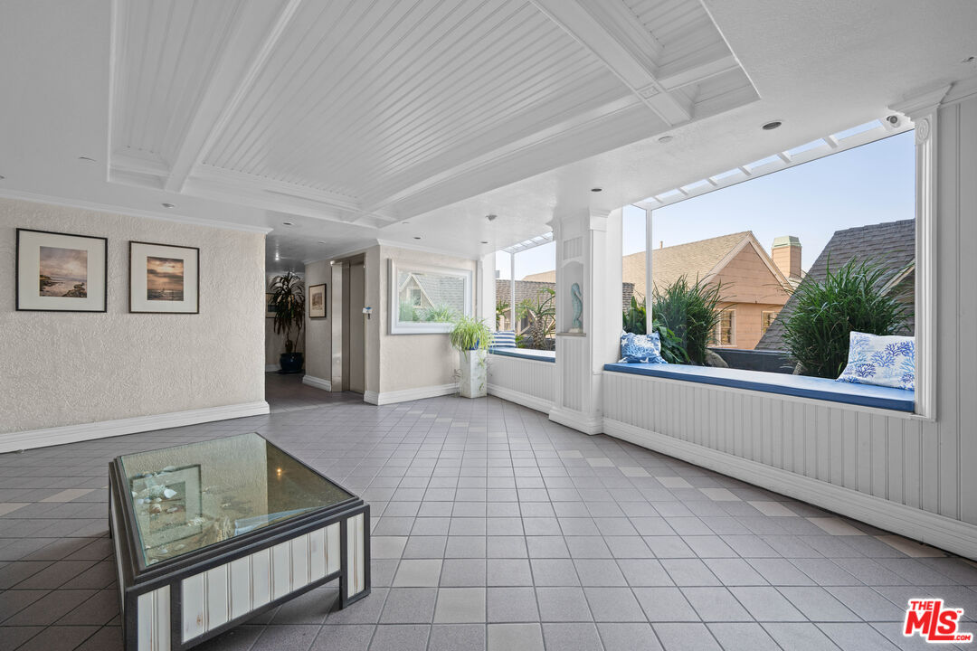 615 Esplanade Unit: 401