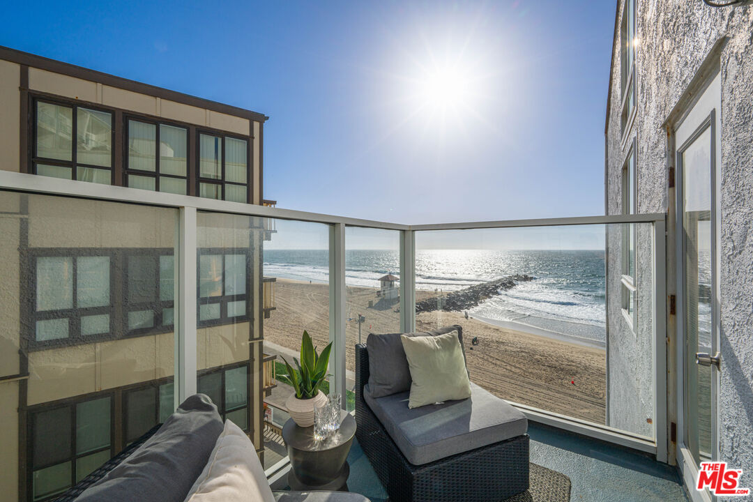 615 Esplanade Unit: 401