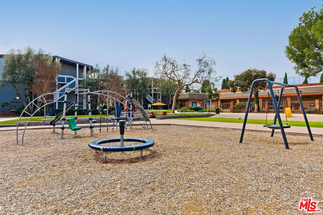 6415 Green Valley Cir Unit: 313