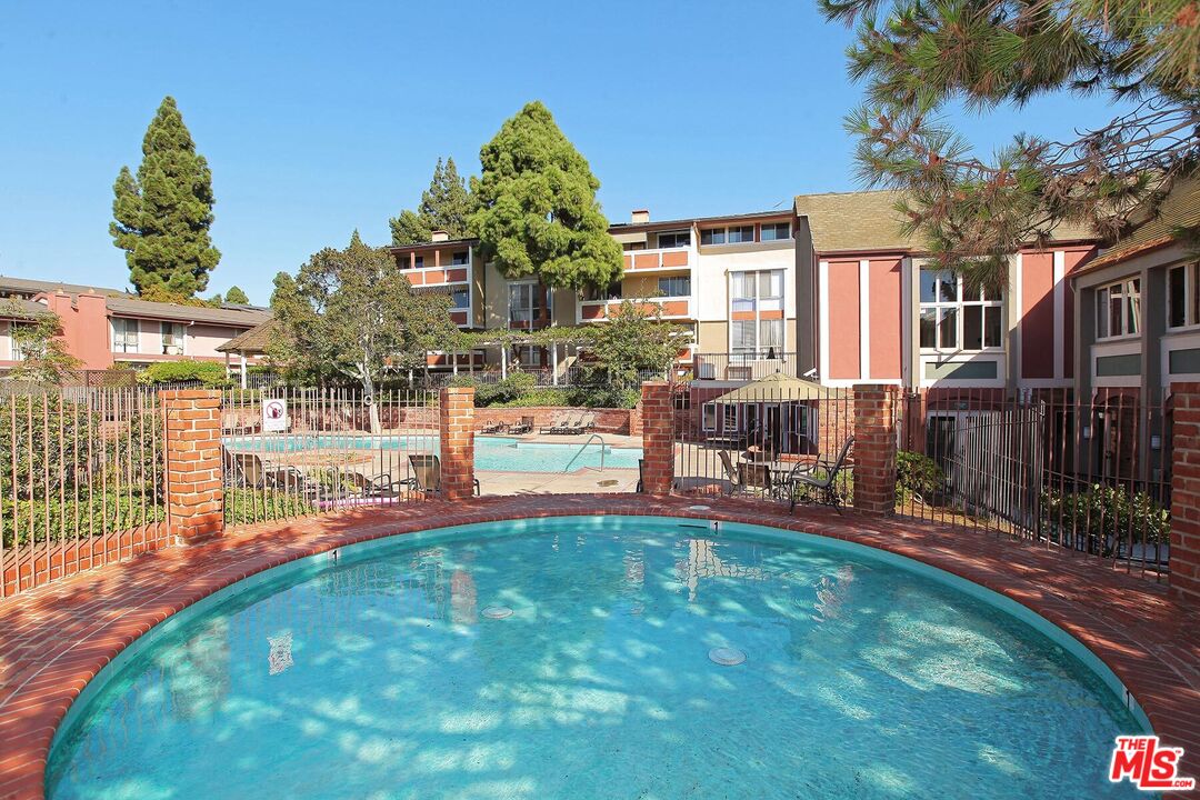 6415 Green Valley Cir Unit: 313