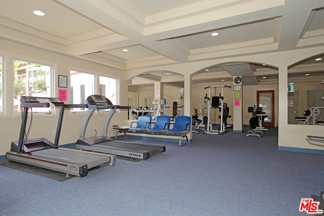 6415 Green Valley Cir Unit: 313