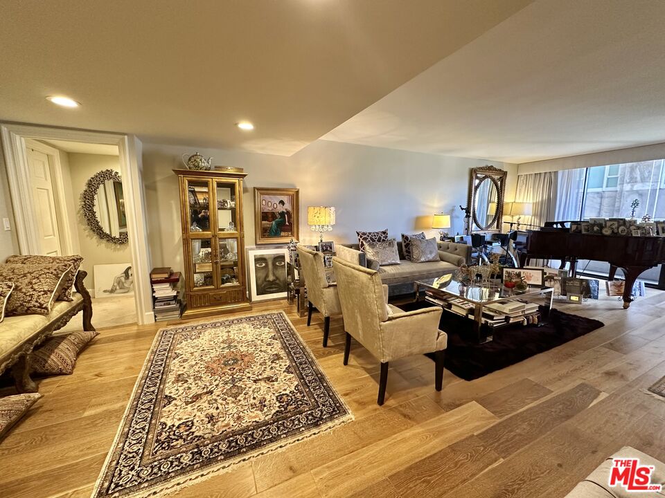 10590 Wilshire Blvd Unit: 802