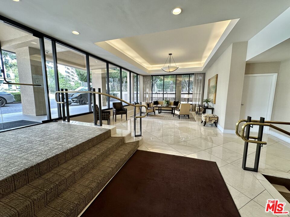 10590 Wilshire Blvd Unit: 802