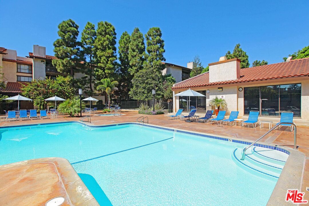 8601 Falmouth Ave Unit: 414