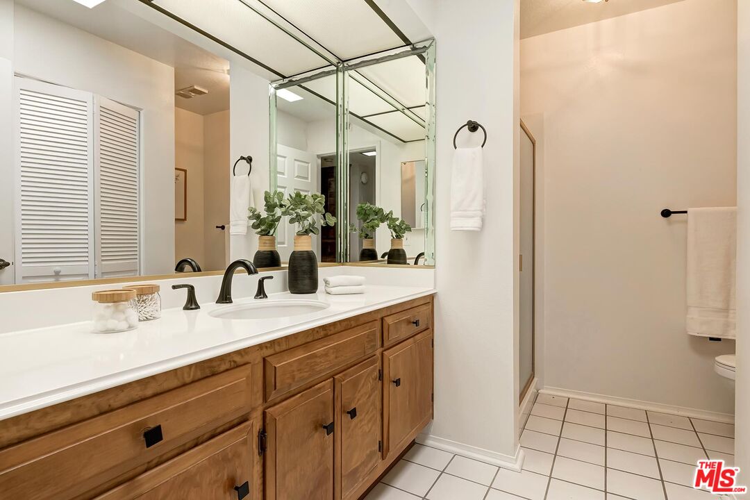 8601 Falmouth Ave Unit: 414