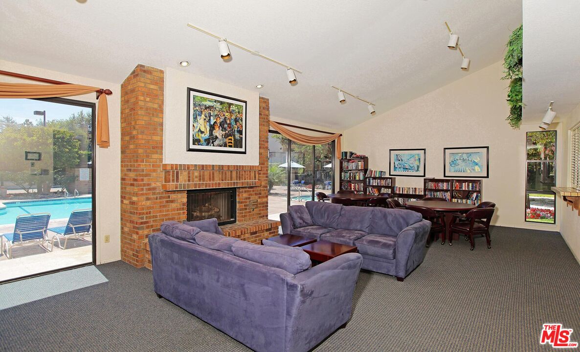 8601 Falmouth Ave Unit: 414