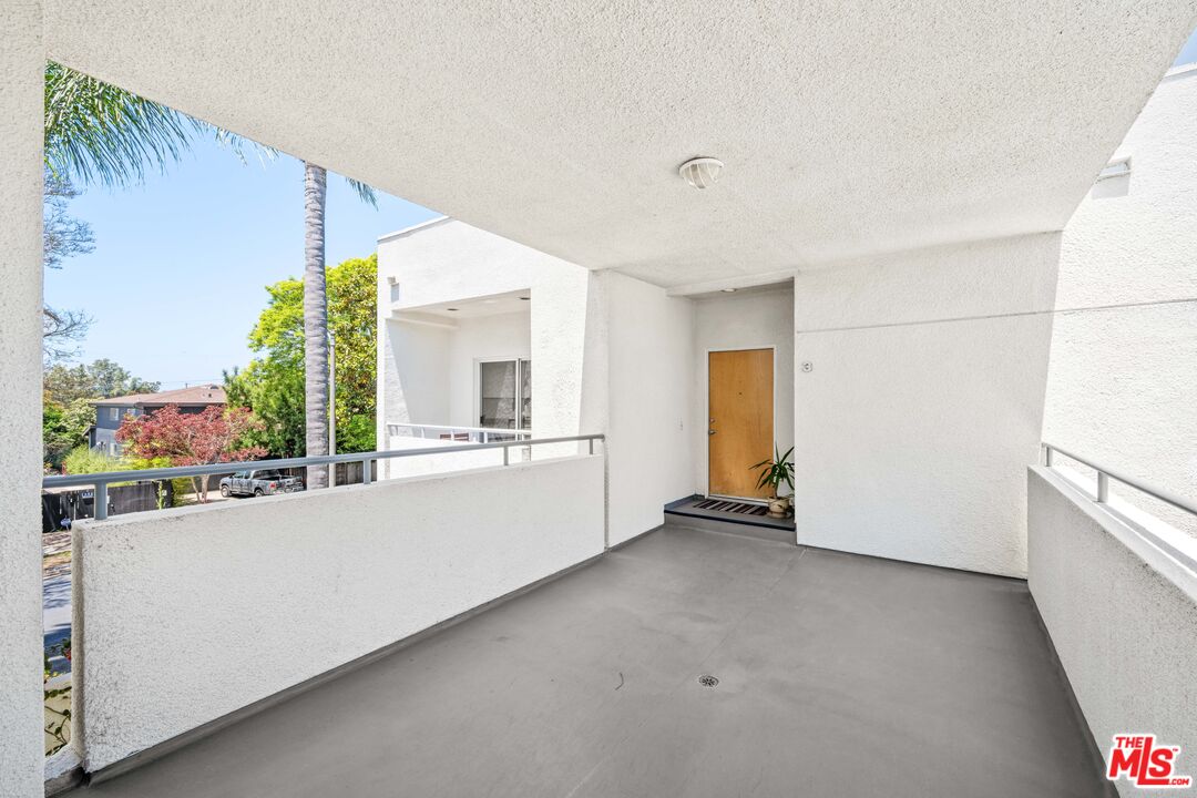 1930 Purdue Ave Unit: 3