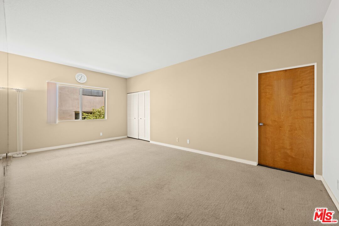 1930 Purdue Ave Unit: 3