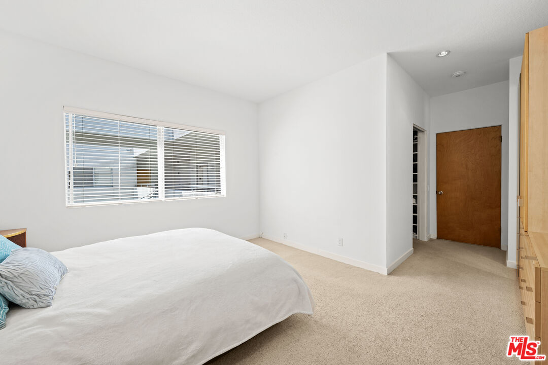 1930 Purdue Ave Unit: 3