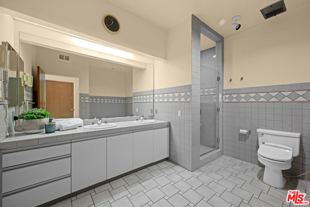 1930 Purdue Ave Unit: 3