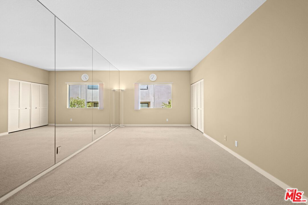 1930 Purdue Ave Unit: 3