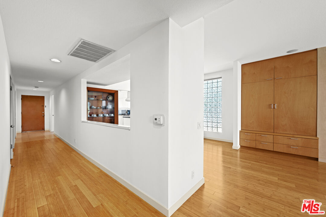 1930 Purdue Ave Unit: 3