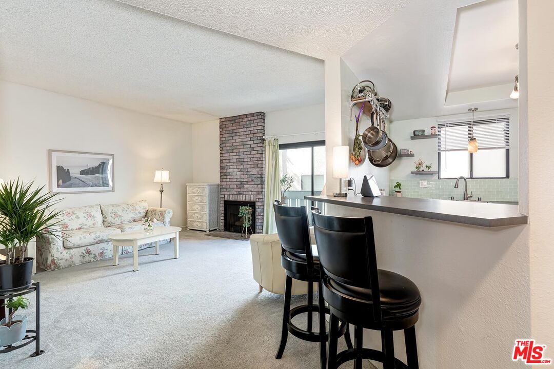 8162 Manitoba St Unit: 104