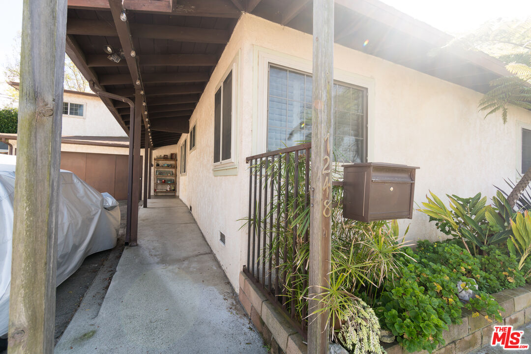 7248 W 88th Pl