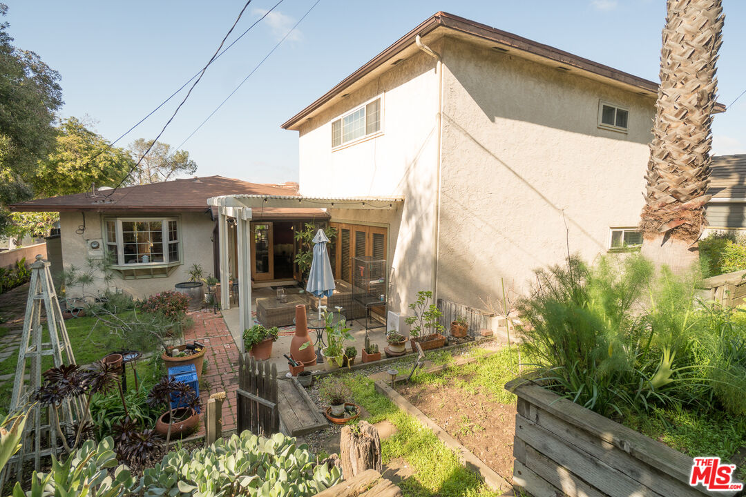 7248 W 88th Pl