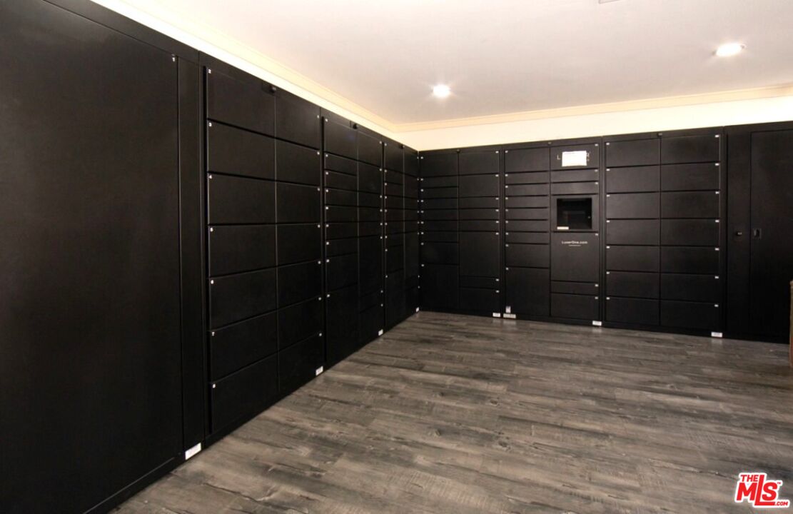 5950 Canterbury Dr Unit: C216