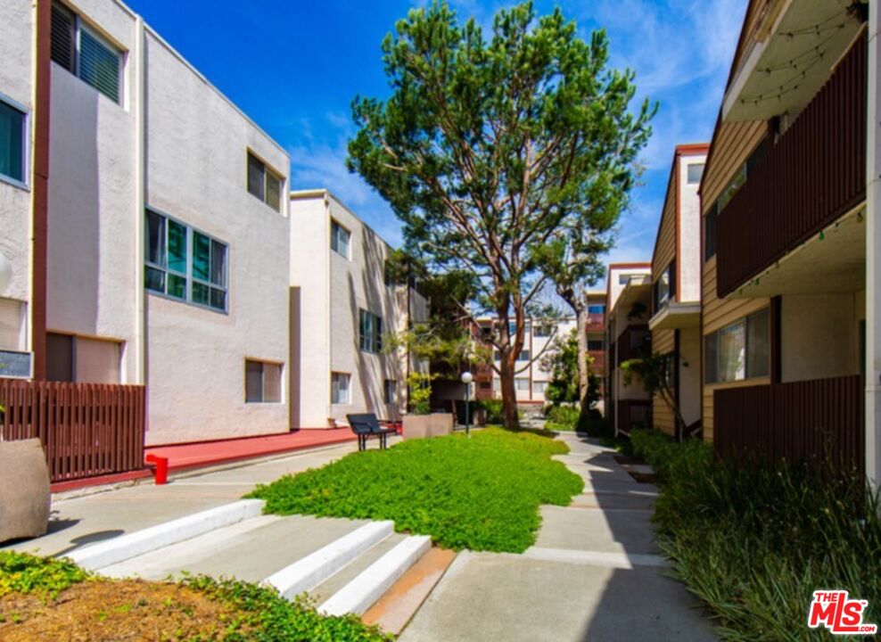 5950 Canterbury Dr Unit: C216