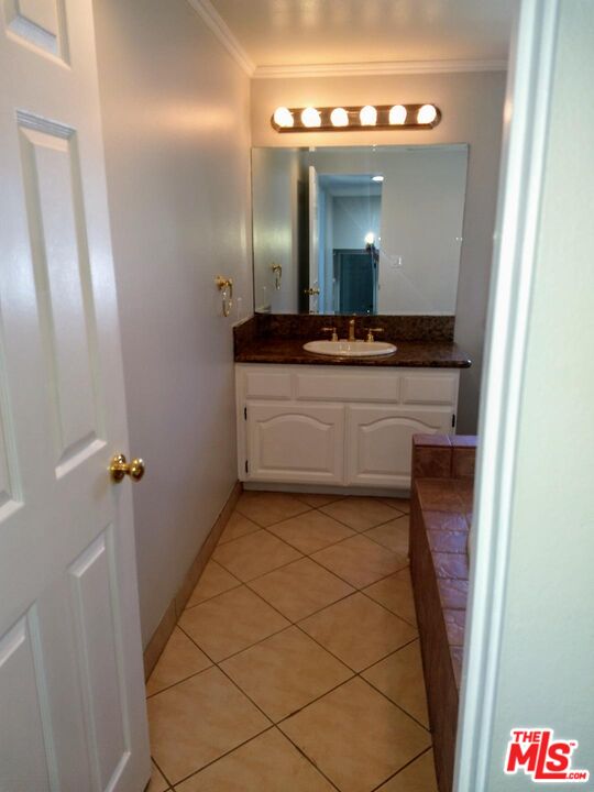 13234 Fiji Way Unit: D