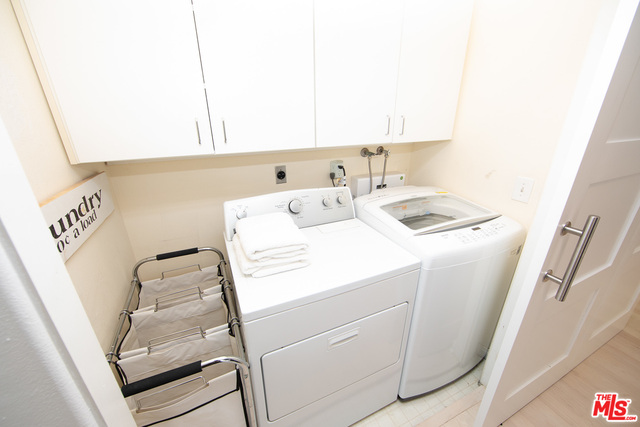 36 ANCHORAGE ST Unit: Penthouse