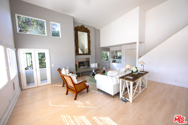 36 ANCHORAGE ST Unit: Penthouse