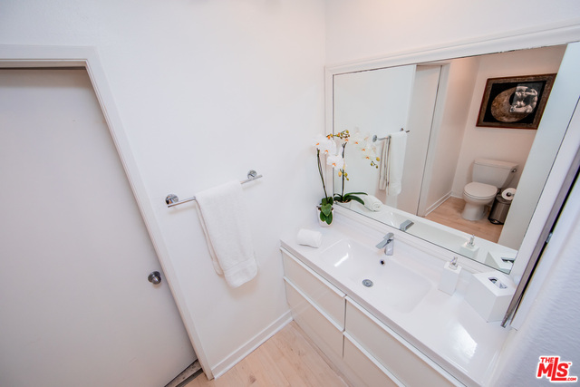 36 ANCHORAGE ST Unit: Penthouse