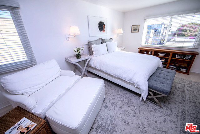36 ANCHORAGE ST Unit: Penthouse