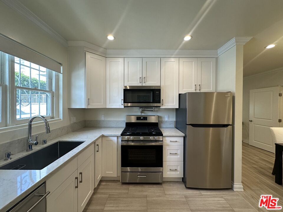 117 N Kings Unit: 119 1/2