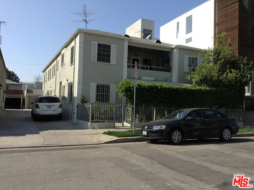 117 N Kings Unit: 119 1/2