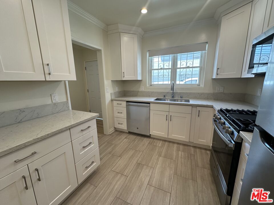 117 N Kings Unit: 119 1/2