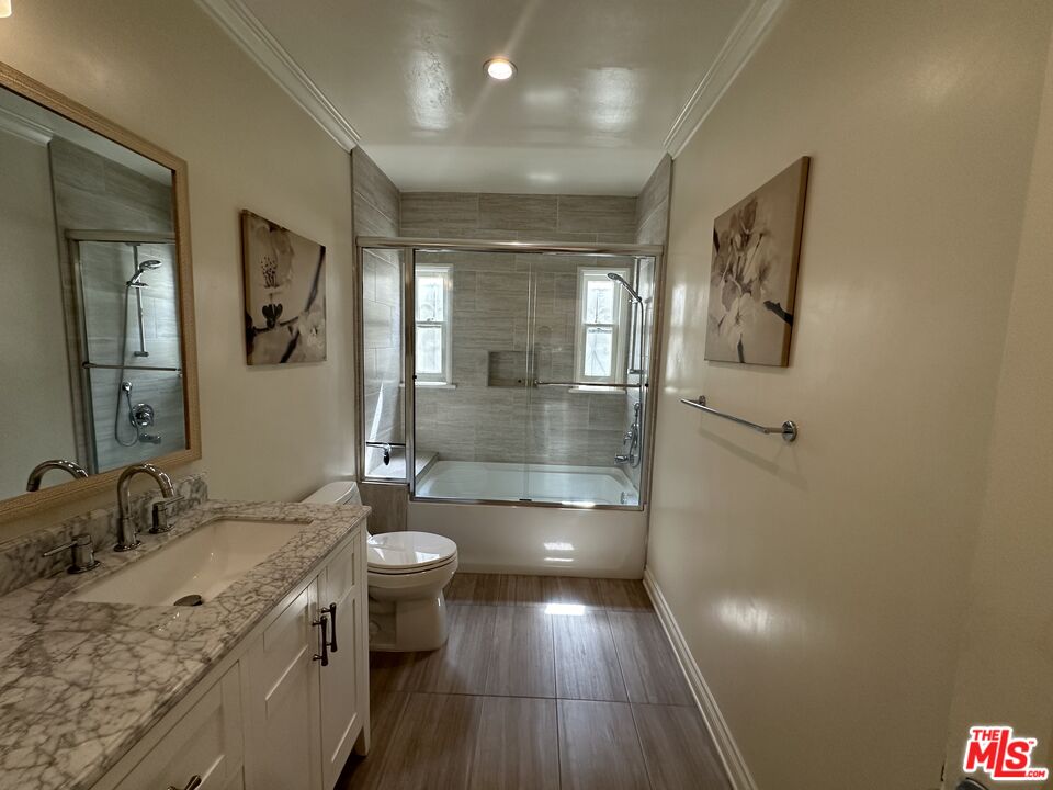117 N Kings Unit: 119 1/2