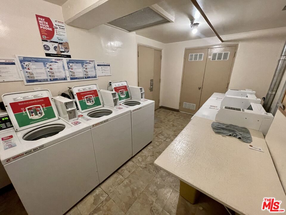 5651 Windsor Way Unit: 102