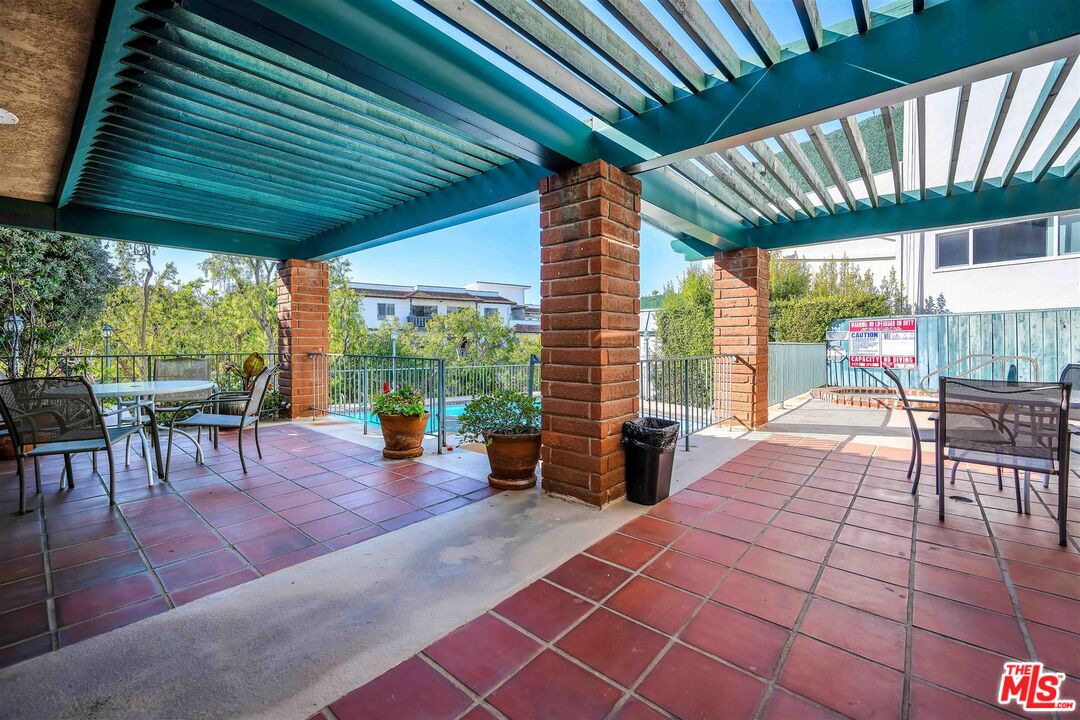 5651 Windsor Way Unit: 102